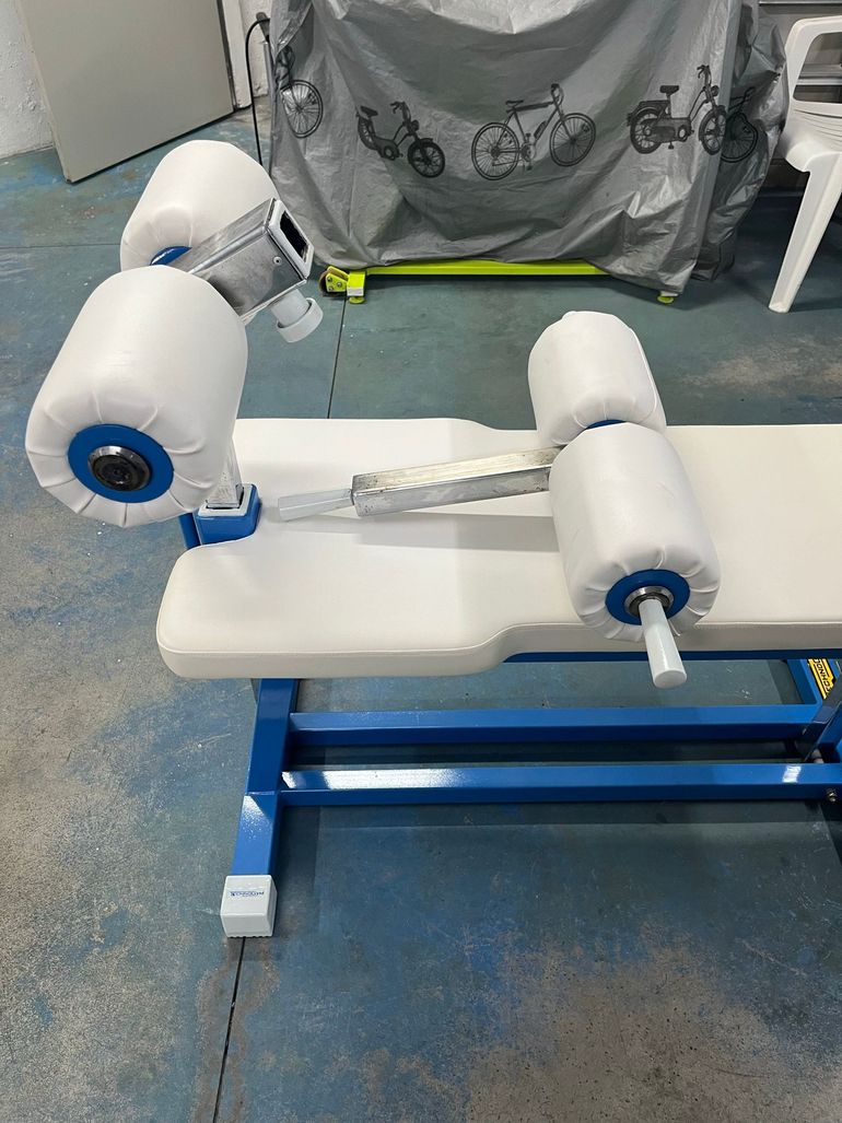Used Tecnogym serie lux 2020 bike — image 4 of 9