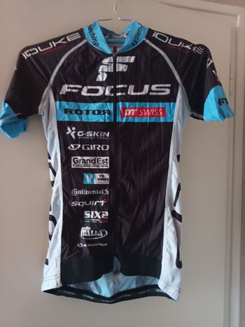 Used g-skin Maillot court Focus bike