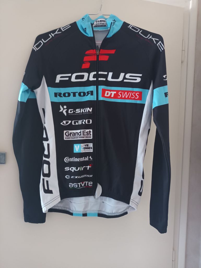 Used g-skin Ensemble cuissard court + maillot court + veste Focus bike — image 10 of 13