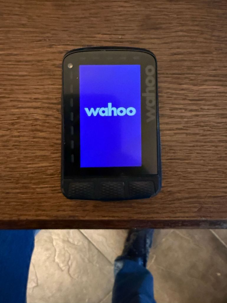 Used Wahoo ELEMNT ROAM V2 GPS 2024 bike — image 1 of 3