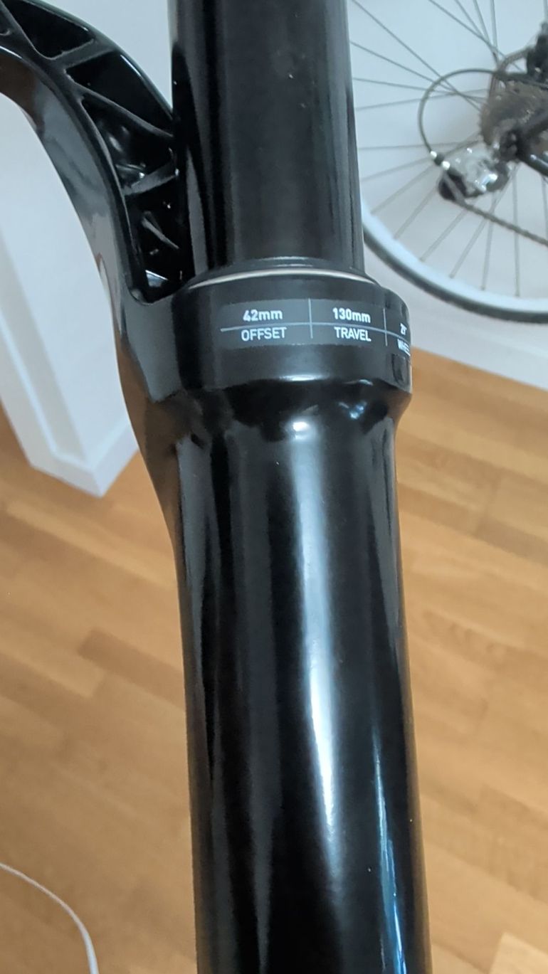 Used RockShox Pike Select 130mm 29" bike — image 10 of 11