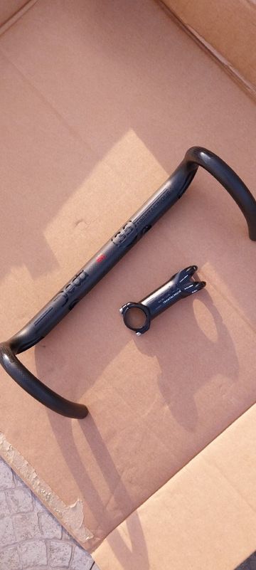 Deda Handlebar and Stem Assembly Cockpit usato