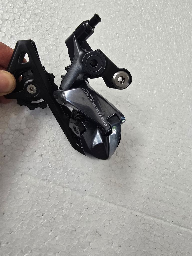 Used Shimano Ultegra 11-speed Rear Derailleur bike — image 4 of 7