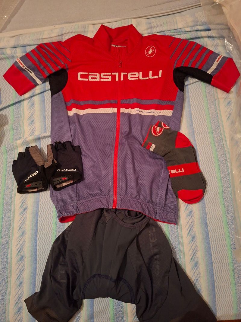 Used Castelli Perfetto Air Jacket 2020 bike — image 1 of 4