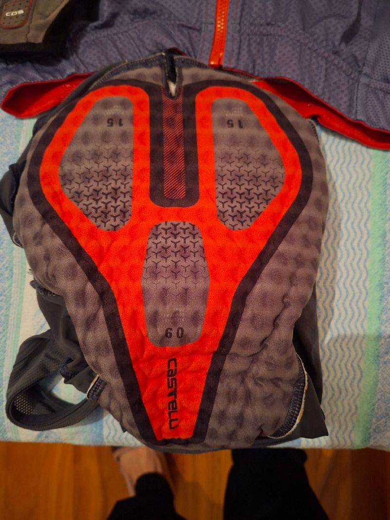 Used Castelli Perfetto Air Jacket 2020 bike — image 2 of 4
