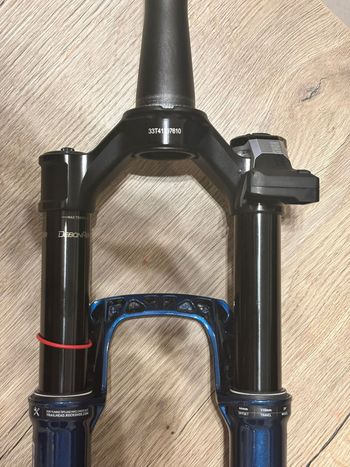 Used RockShox SID SL Ultimate 29" 110mm 2025 bike — image 8 of 11