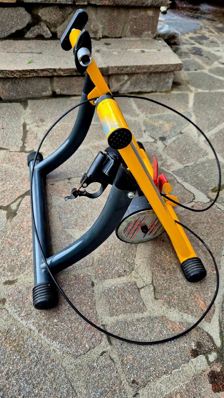 Used Elite MAG bike — image 4 of 5