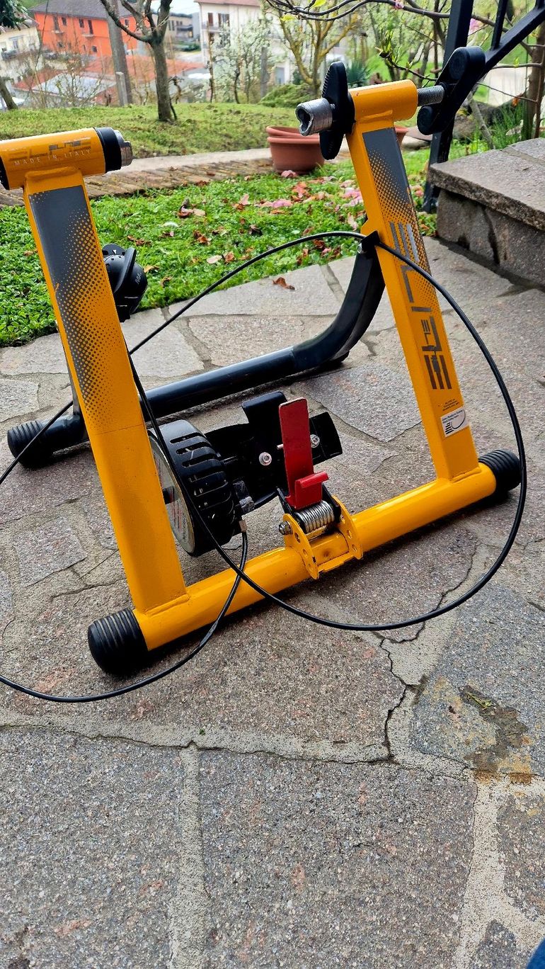 Used Elite MAG bike — image 1 of 5