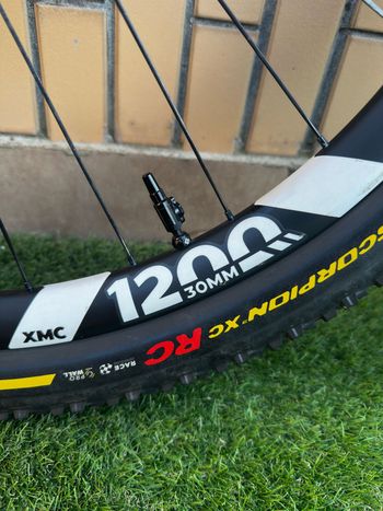 Used Dt Swiss XMC 1200 SPLINE 29 - 30 mm IS 12/148 mm Sram bike — image 2 of 6