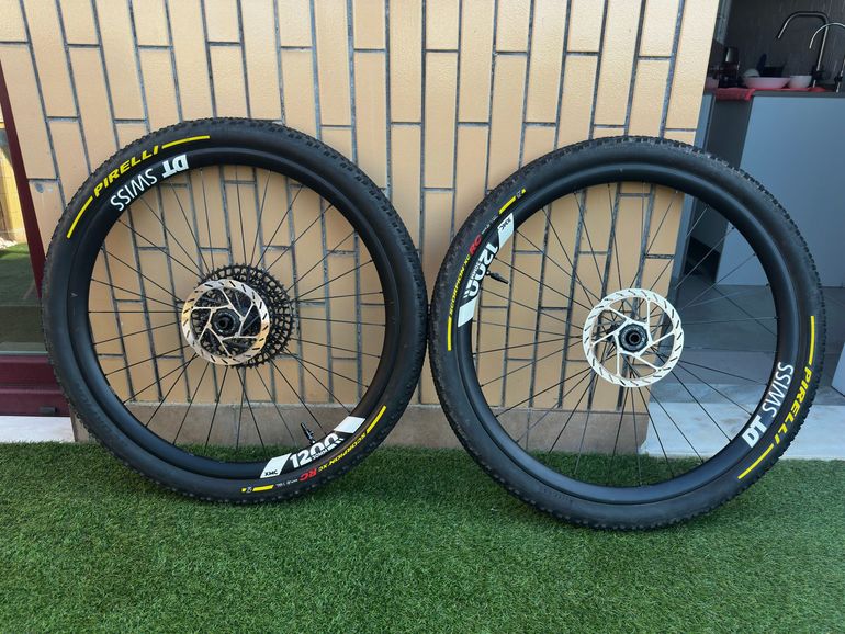Used Dt Swiss XMC 1200 SPLINE 29 - 30 mm IS 12/148 mm Sram bike — image 1 of 6