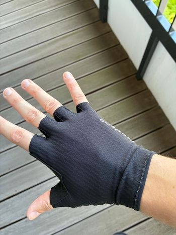 Used Isadore Cycling Gloves 2024 bike — image 5 of 7