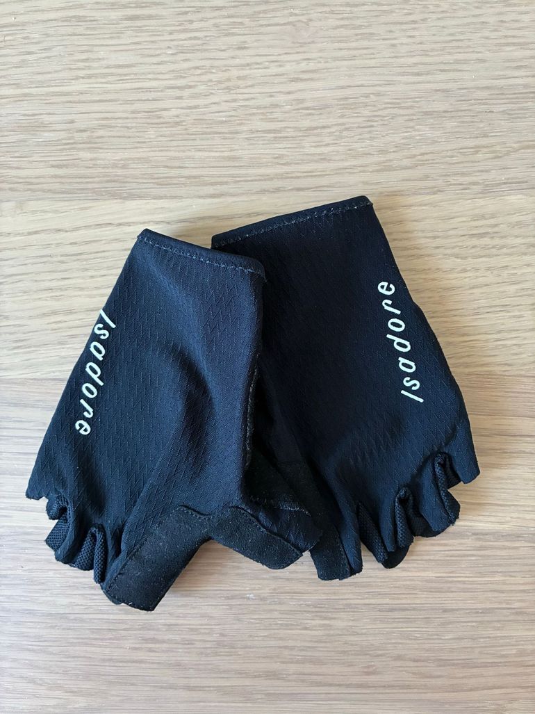 Used Isadore Cycling Gloves 2024 bike — image 1 of 7
