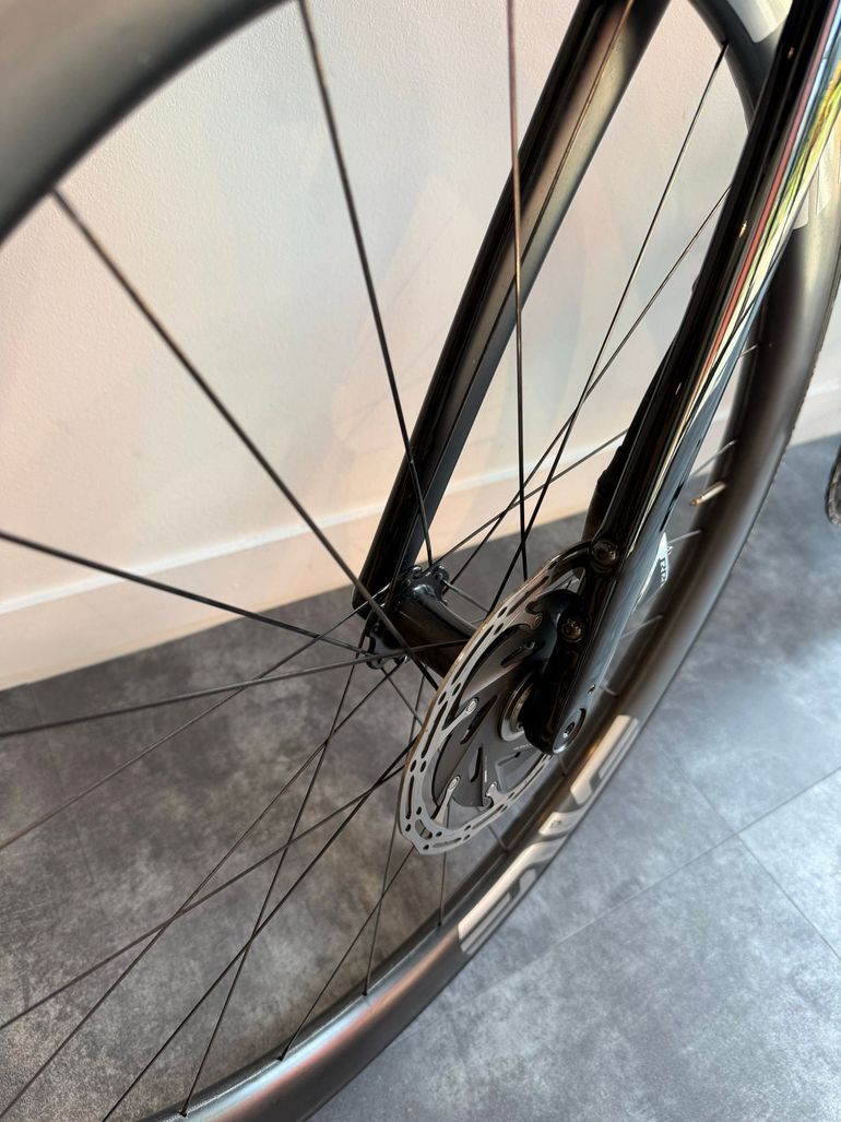 Used Enve SES 4.5 Wheelset bike — image 5 of 6