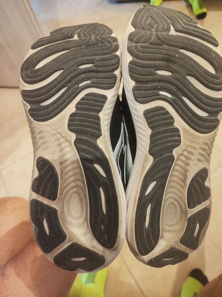 Used Brooks Glycerin 22 2025 bike — image 3 of 4