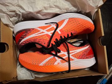 Used Asics Hyper Speed 44.5 bike — image 6 of 7