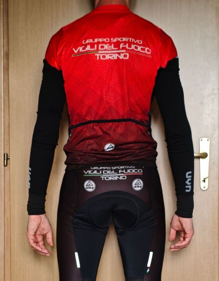 Used UYN Manicotti ciclismo taglia L/XL 2024 bike — image 2 of 2