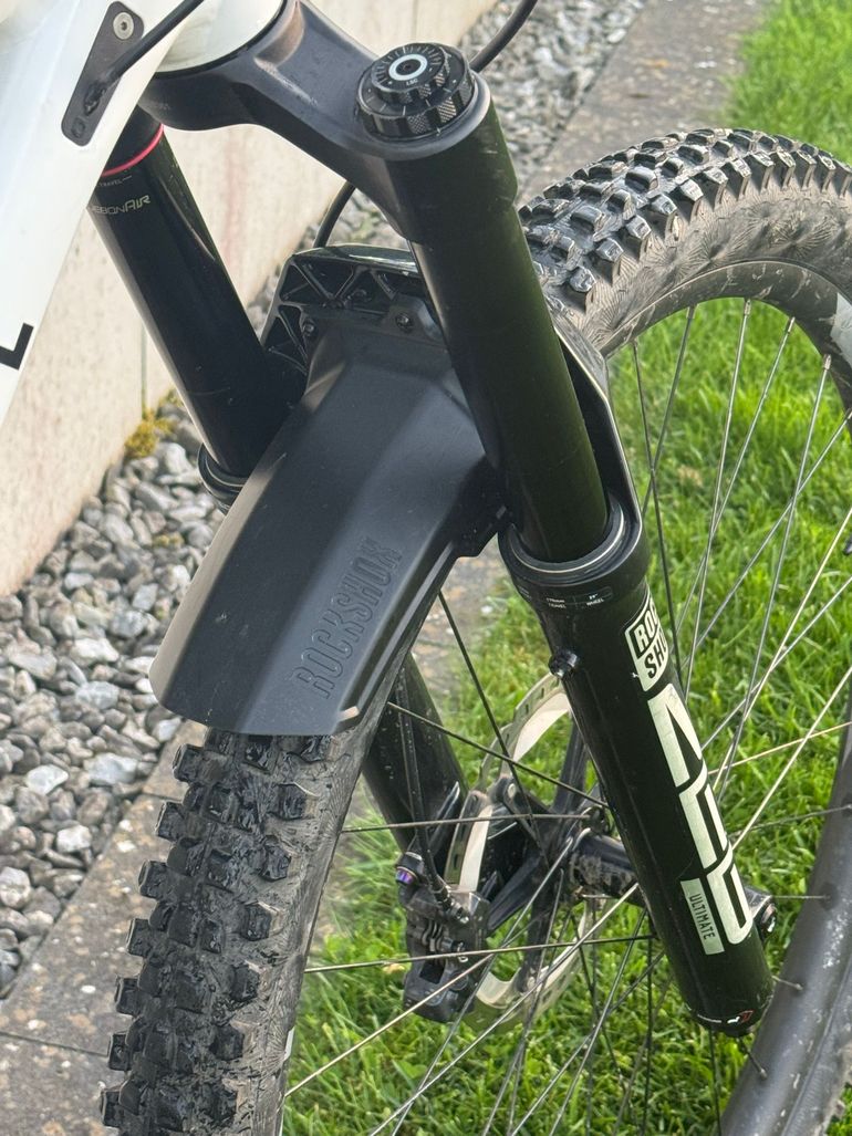 Used RockShox Zeb Ultimate 2024 bike — image 2 of 5