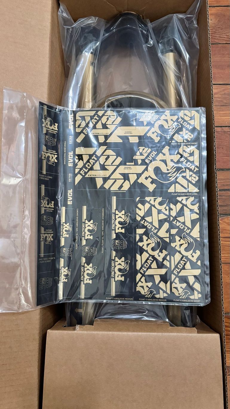 Used Fox 50th Anniversary Podium Gold Factory 36 Grip X 160mm Fork 2025 bike — image 4 of 4
