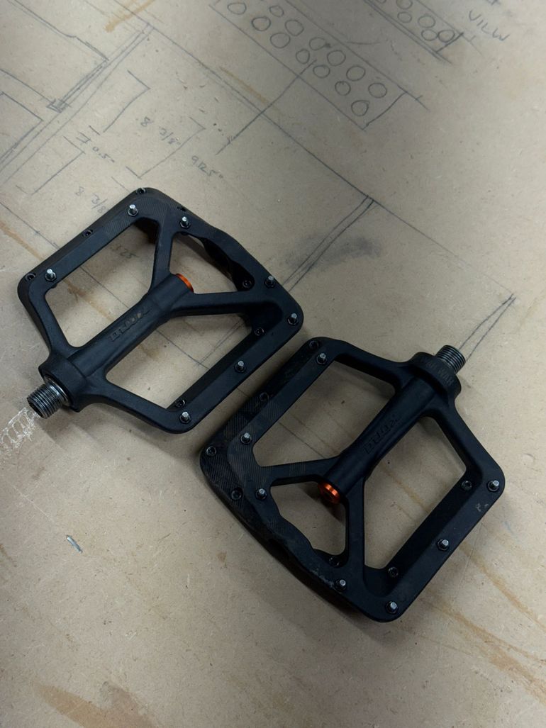 Used Kona Wah Wah Composite Pedals 2025 bike — image 5 of 5