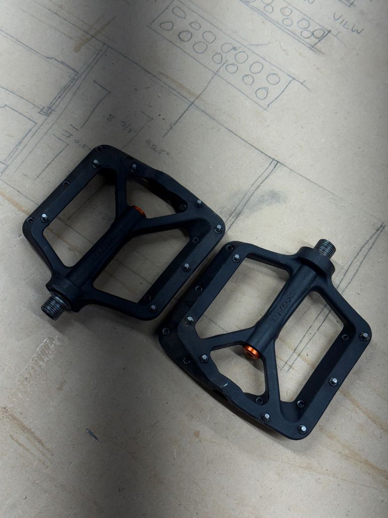 Used Kona Wah Wah Composite Pedals 2025 bike — image 4 of 5
