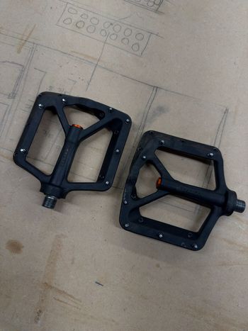 Used Kona Wah Wah Composite Pedals 2025 bike