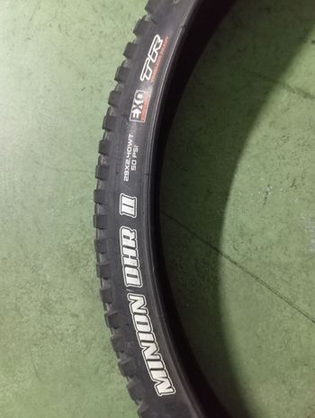 Used Maxxis Minion DHR II bike