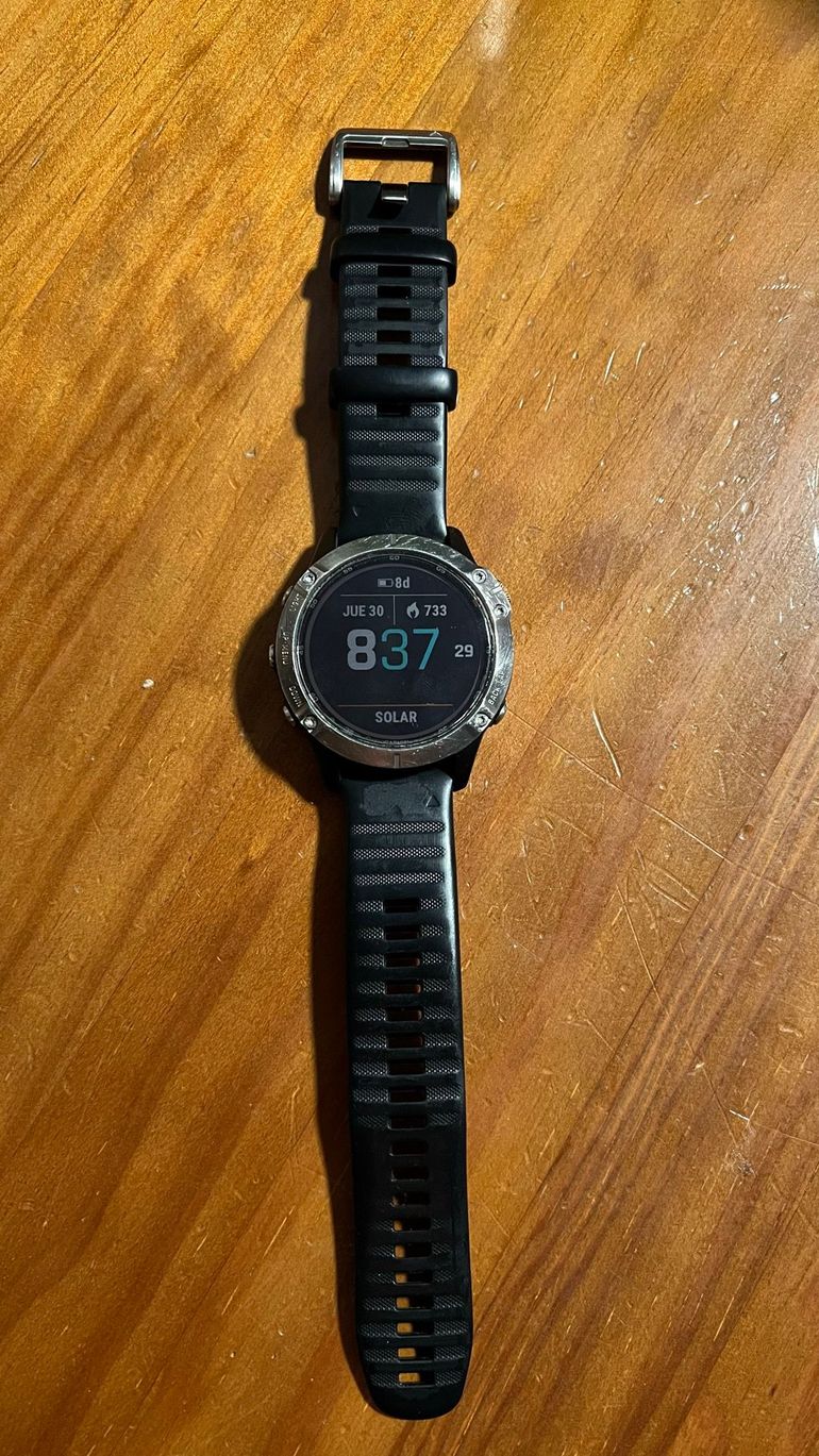 Used Garmin fénix 6 solar bike — image 1 of 3