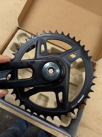 Used Sram Rival XPLR Crankset E1 2026 bike — image 9 of 11