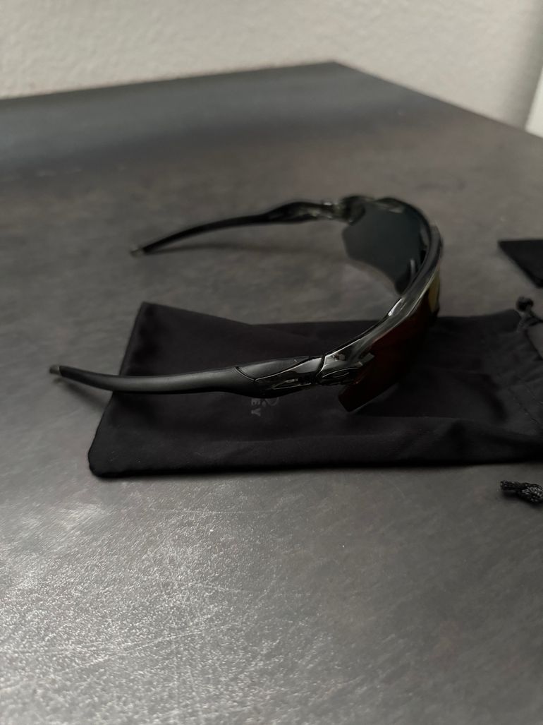 Used Oakley EV Radar Sunglasses Schwarz Wechselgläser bike — image 5 of 9