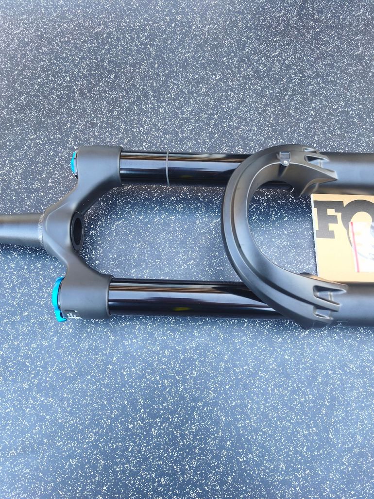 Used Fox 38 Performance 180mm 29" 2026 bike — image 6 of 10