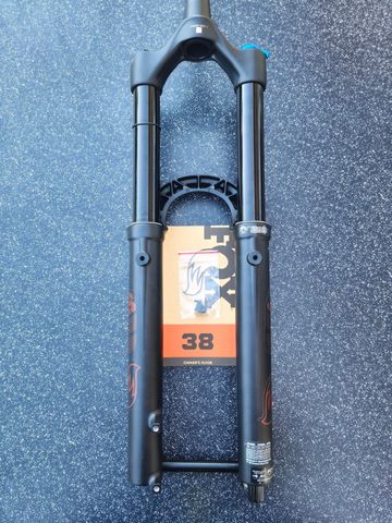 Brugt Fox 38 Performance 180mm 29" 2026 bike — billede 2 af 10