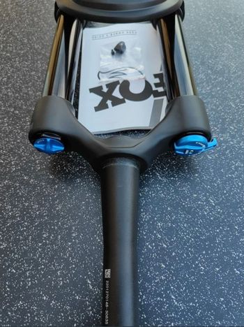 Used Fox 36 Performance 150mm 29" bike — image 5 of 5