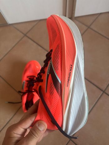 Used Brooks Hyperion Max 3 2025 bike — image 3 of 3