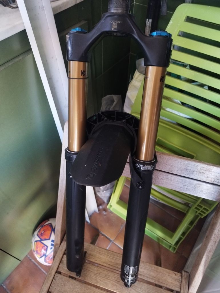 Used Fox 38 Kashima GRIP X2 2025 bike — image 2 of 8