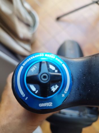 Used Fox 38 Kashima GRIP X2 2025 bike — image 7 of 8