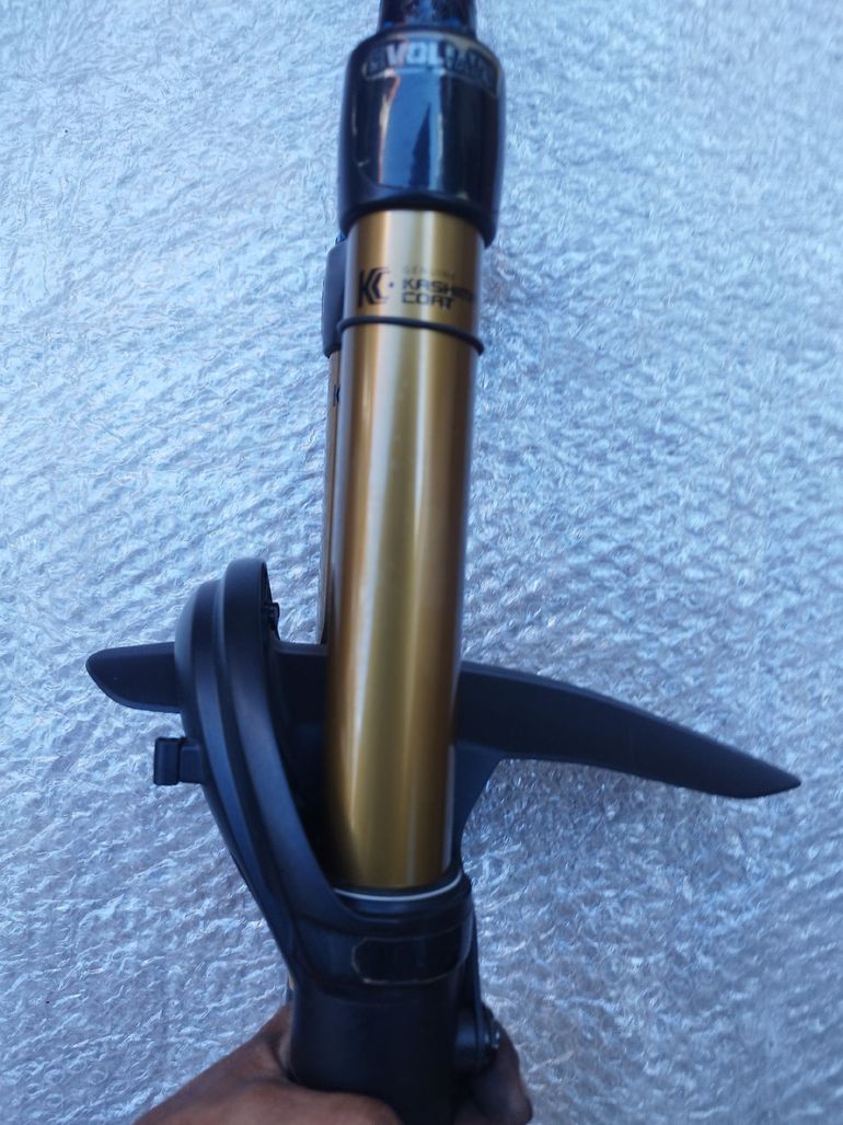 Used Fox 38 Kashima GRIP X2 2025 bike — image 4 of 8
