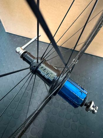 Used Tune AX. Carbonio. Ultra light. SHIMANO HG. bike — image 10 of 12
