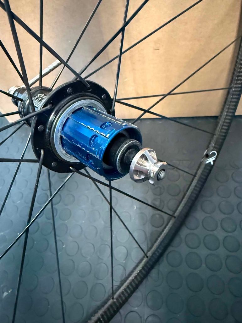Used Tune AX. Carbonio. Ultra light. SHIMANO HG. bike — image 7 of 12