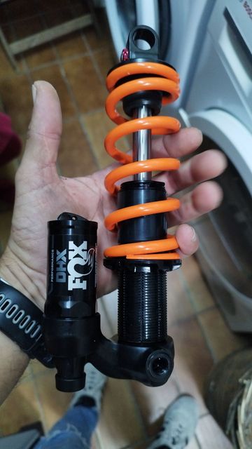 Gebrauchtes Fox DHX 2025 bike — Bild 1 von 4