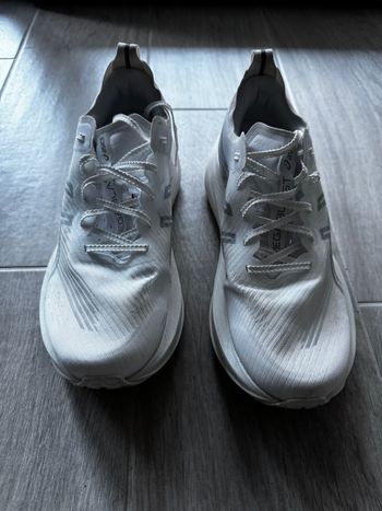 Used Asics Megablast White 2025 bike — image 5 of 6