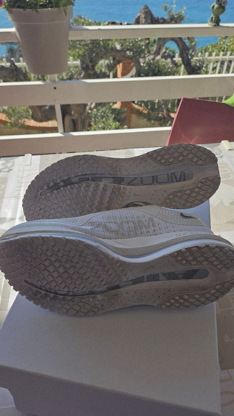 Used Nike pegasus premium 2025 bike — image 5 of 6