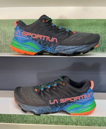 Used La Sportiva Akasha II 45.5 2025 bike — image 2 of 9