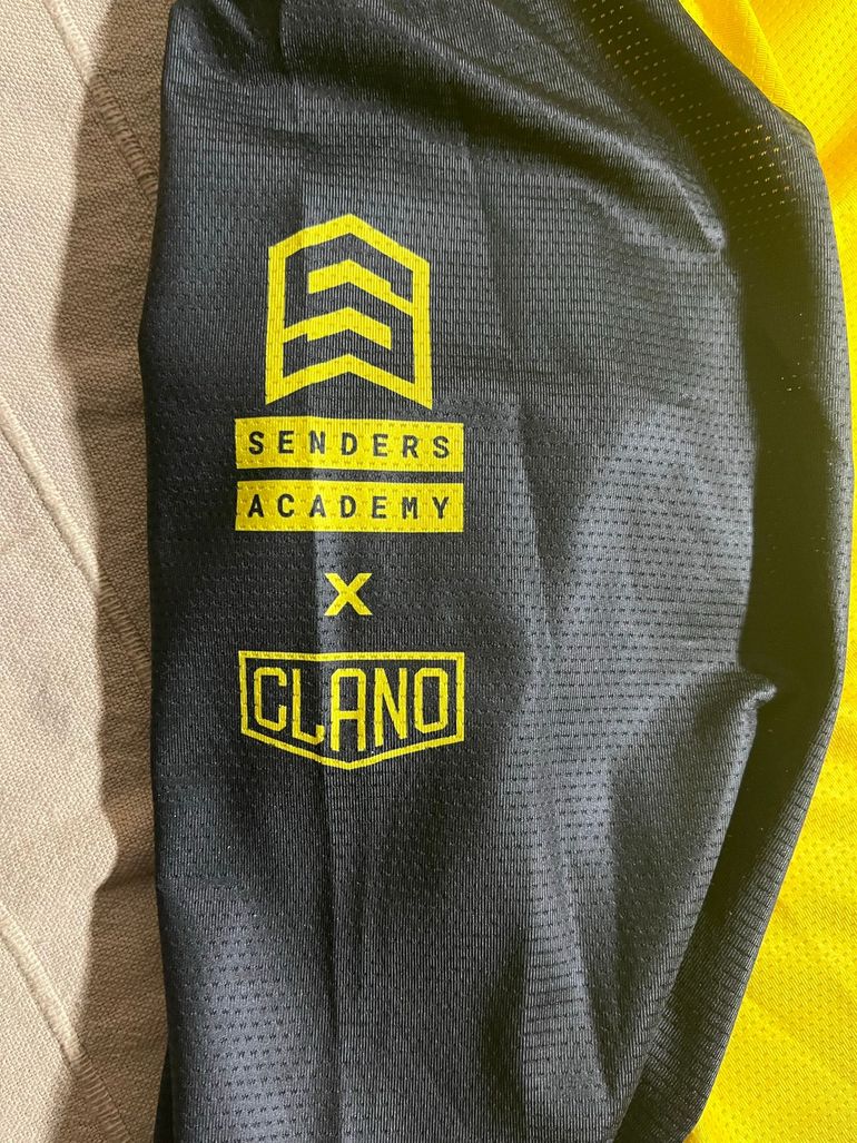 Used clano Senders Academy Jersey bike — image 3 of 5