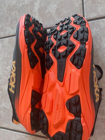 Used Hoka challenger ATR7 bike — image 4 of 8