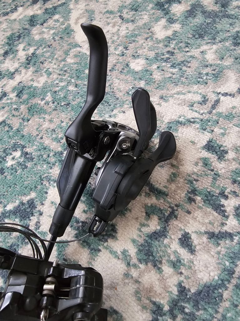 Used Shimano XT/SLX M8000/M7000 Groupset 2x11s bike — image 5 of 9