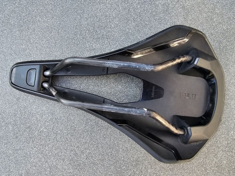 Used Fizik Argo R1 140mm Zadel bike — image 2 of 4