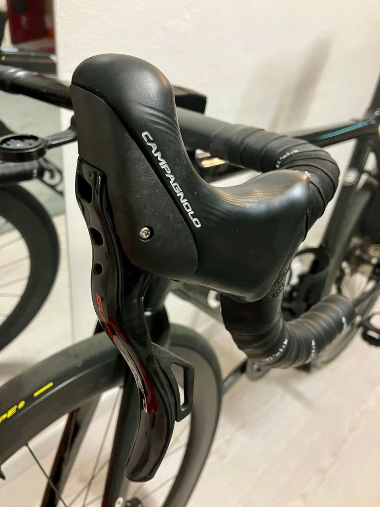 Used Campagnolo Super Record EPS 12-speed Groupset 2024 bike — image 4 of 11