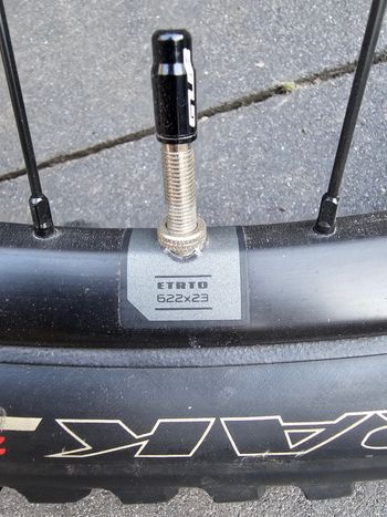 Used Specialized Roval 29" Non-Boost 622x23c Wheelset bike — image 2 of 8