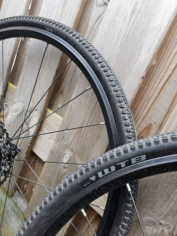 Used Mavic Cosmic Disc Wheels bike — image 5 of 5
