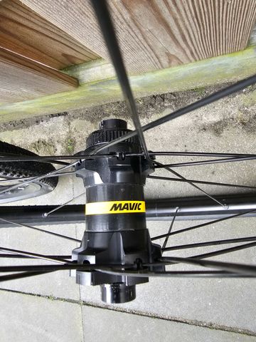 Used Mavic Cosmic Disc Wheels bike — image 2 of 5